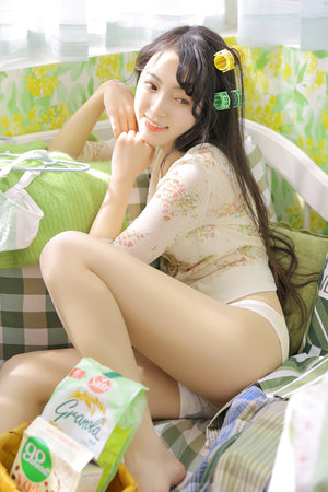 波多野結(jié)衣黃色視頻中文字幕