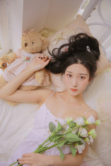 篠田優(yōu)暴雨夜辦公室在線播放