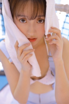 《木馬上的皇帝》小說