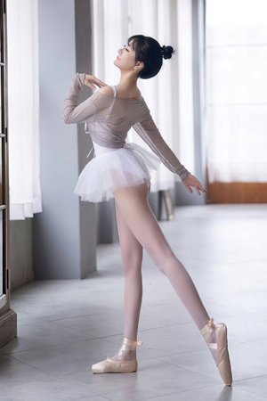 日本VIDEOS學(xué)生15