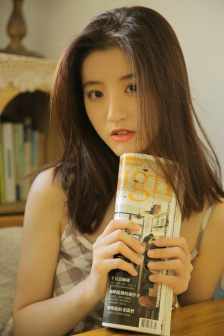 美女的裸體(無遮擋)的照片