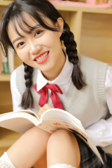 對(duì)嘴 周筆暢