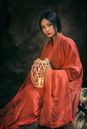 真實國產(chǎn)倫免費(fèi)看星辰影院