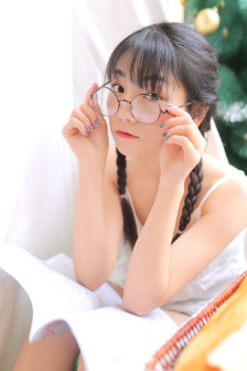 草莓秋葵榴蓮西紅柿視頻