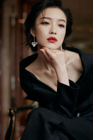 邊走邊頂高H太緊了