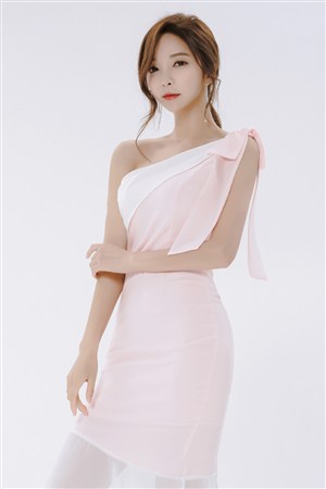 老趙抱著陳婷在廚房做飯是什么小說