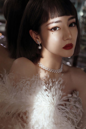 張?bào)阌耆梭w藝術(shù)