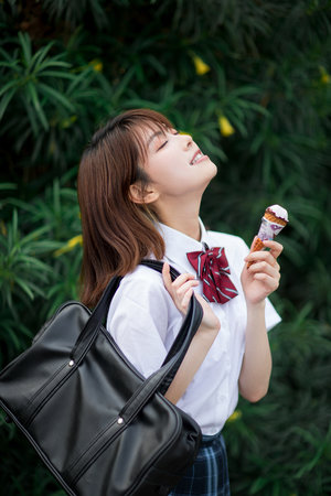 我喜歡你舔我咪咪頭歌曲