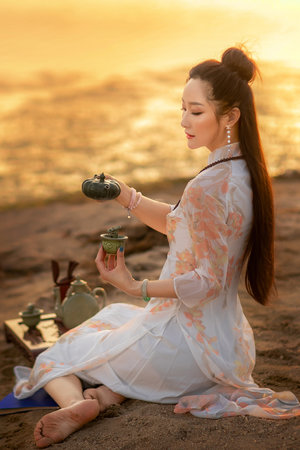 男人和女人在床上的app