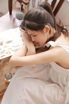 爸爸的秘書BY遠(yuǎn)上白云間小說簡介