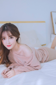 輕輕挺進(jìn)女教師的身體