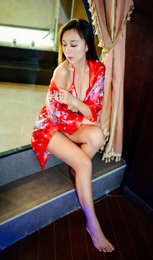 胸特別大特別軟很下垂怎么辦