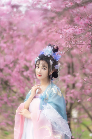 美女亂子倫高潮