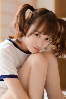 丁丁起立照片真實(shí)