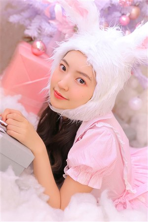 富婆健身房激情動作大片