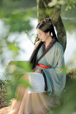 愛在天搖地動(dòng)時(shí)電視劇免費(fèi)觀看