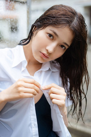 公交車最后一排被c林靜