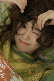 男生把困困塞女生困困