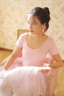 歐美大尺寸SUV視頻