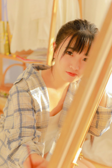 美女裸體無遮掩免費視頻