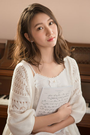 野外強(qiáng)倫姧女教師高清在線