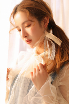 《美麗妻子替弟還債》劇情