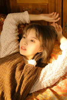 女扮男裝的校園小說