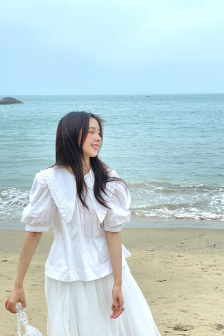 年經(jīng)的繼拇電話