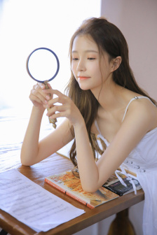 姨媽18歲免費(fèi)觀看電視劇