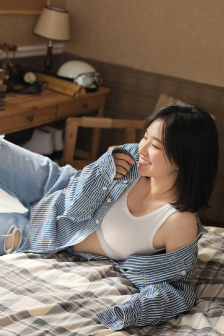 學(xué)校體檢要用手扒開前面嗎