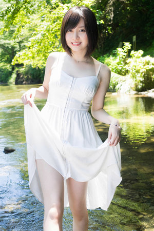 美麗的姑娘高清免費(fèi)完整版