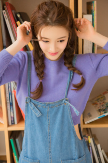 只有一根繩子遮住重要部位