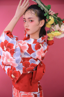 我被逐出隊(duì)伍后過上慢生活