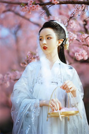 色五月日韓一二三區(qū)在線