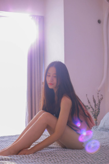 長驅(qū)直入小花園小說推文視頻