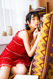 黑巨莖大戰(zhàn)歐美白妞