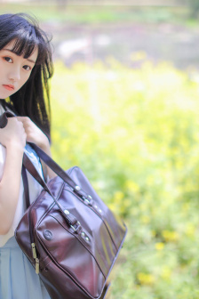 三個老師輪流給學生布置作業(yè)小說