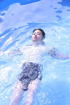 男朋友說想把我腿架他脖子上