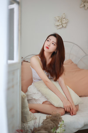 妻子在公司被部長(zhǎng)欺負(fù)電視劇