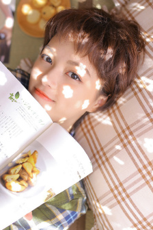 學(xué)渣含著學(xué)霸的J寫作業(yè)視頻