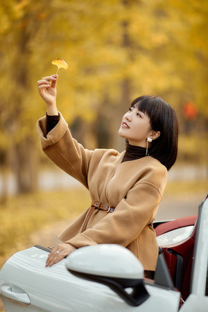 一面親著一面膜下奶韓劇放下