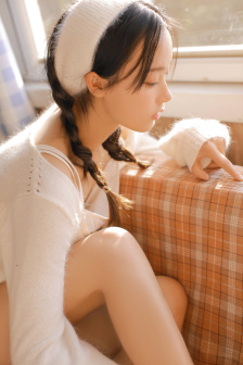 我和香蕉在ktv被八男玩