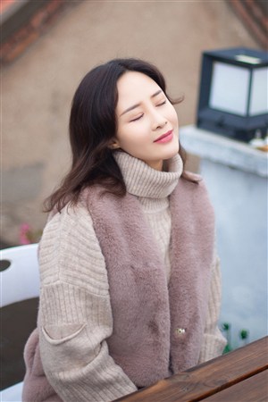 國產(chǎn)強(qiáng)倫姧人妻毛片