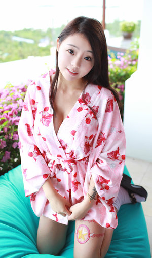 在線精品一區(qū)二區(qū)免費(fèi)