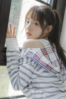 一天下課幾個男生把我拉到