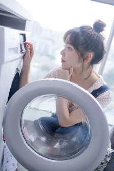 久草精品免費(fèi)在線視頻