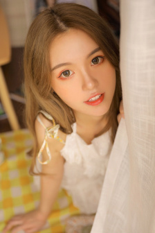 老公找來兩個朋友一起