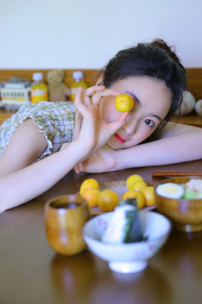 國產(chǎn)自產(chǎn)打屁股SP實(shí)踐視頻