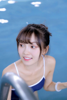 100張美女光溜溜的背景圖片