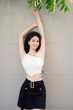 老師與學(xué)生深入交流人生